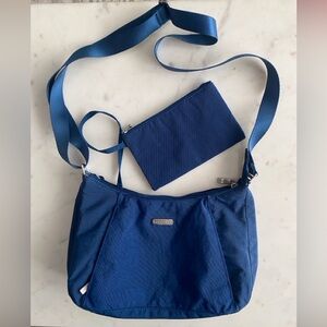 Baggallini Slim Crossbody Hobo bag